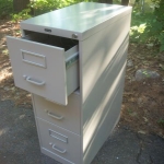 Filing cabinet 3 drawers